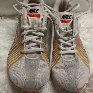 Nike tennis shoes
